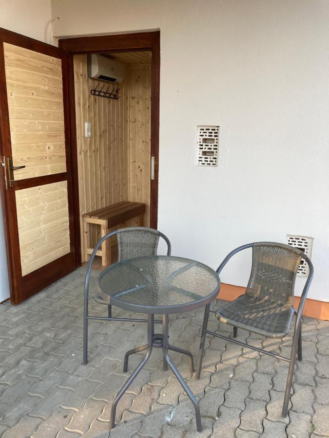 Kopa Vendeghaz Apartment Szigetvar Luaran gambar